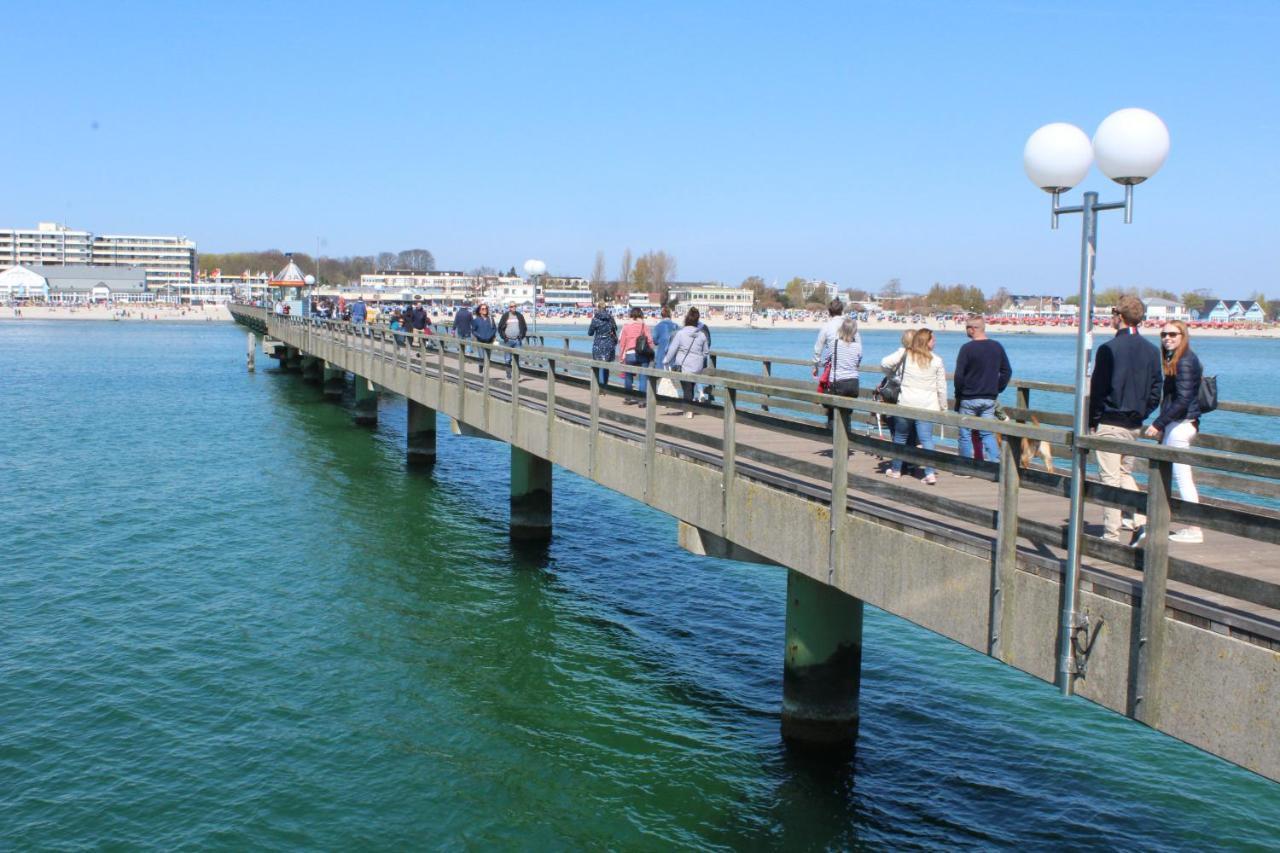 Ferienwohnungen Im Haus Strandburg Groemitz Ngoại thất bức ảnh